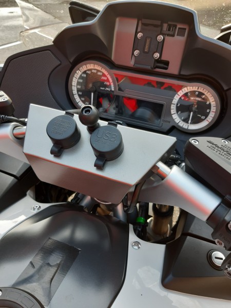 R1200RT_SatNav.jpg