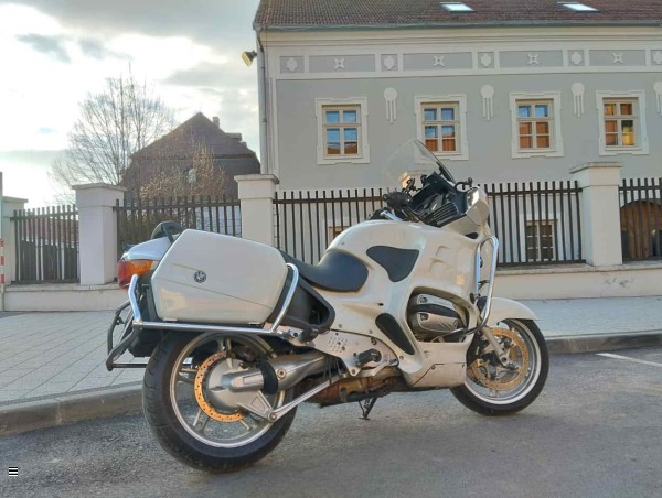 R850 RT.jpg