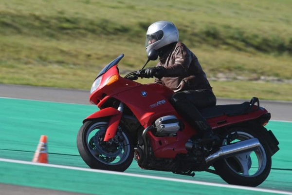 Had pech met mijn triumph sprint, dan maar op de rs naar de crt-dag!