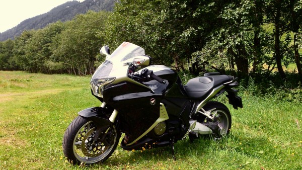 VFR1200F DCT