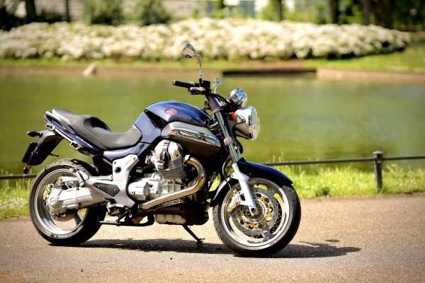 Moto Guzzi Breva 1200