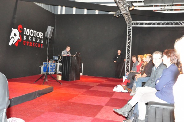DSC_4348forum.jpg