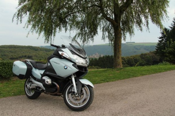 BMW medium.jpg