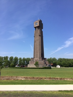 Bovenop een prachtig uitzicht over de &quot;flanders fields&quot; in de belgische westhoek